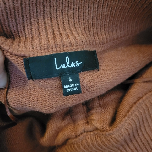 Lulu's sweater - Picture 3 of 3